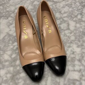 Unisa Nude and Black Patent Heels